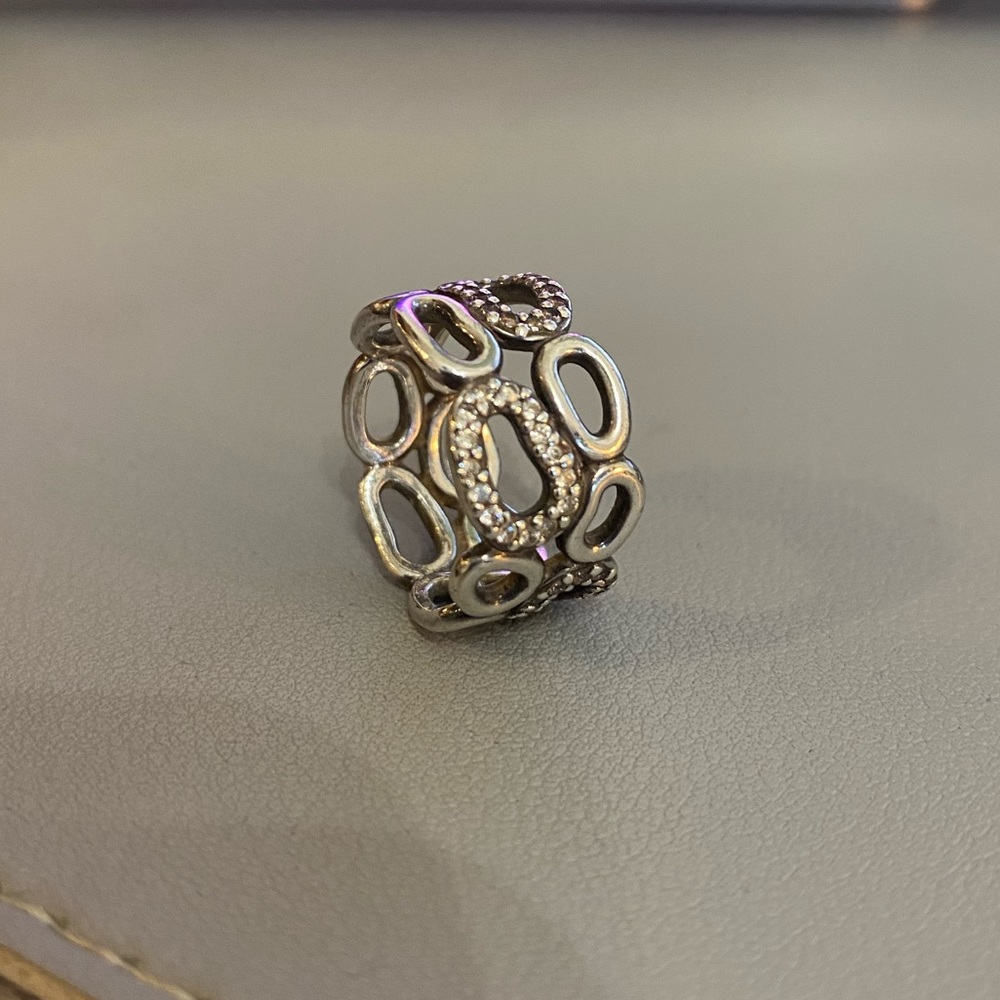 Pandora discontinued ring